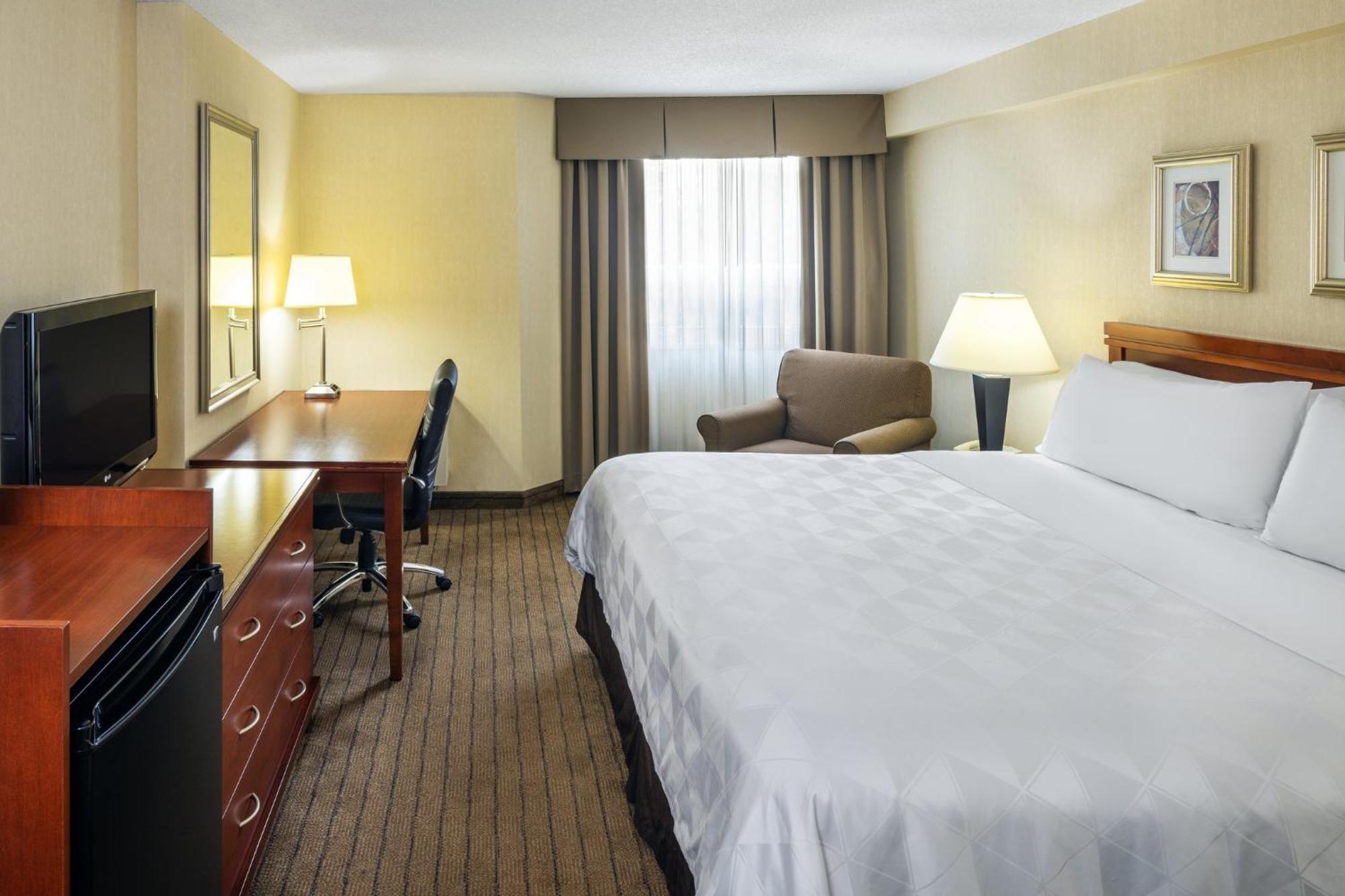 Holiday Inn Laval Montreal By Ihg Exterior foto