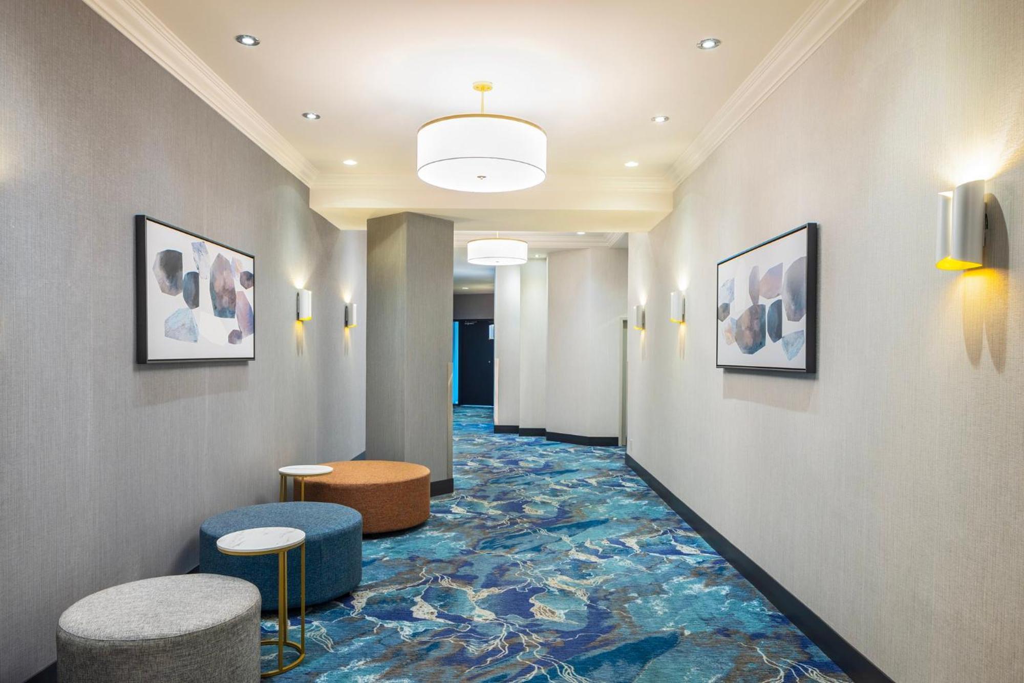 Holiday Inn Laval Montreal By Ihg Exterior foto