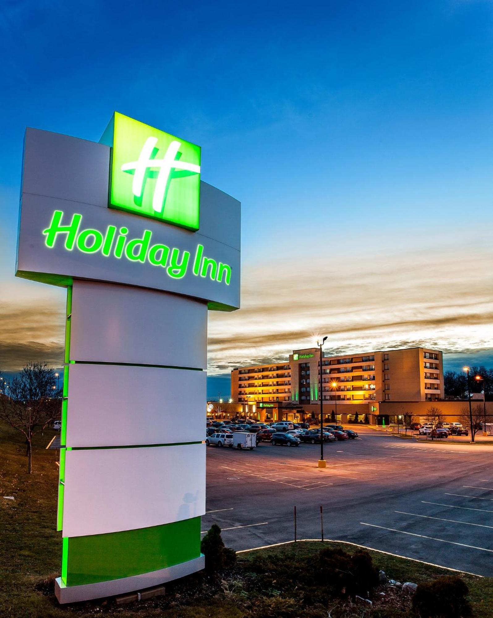 Holiday Inn Laval Montreal By Ihg Exterior foto